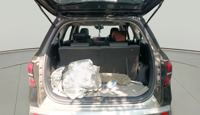 2025 Hyundai ALCAZAR Platinum 7 STR 1.5 Turbo GDi Petrol MT, Petrol, Manual, 6,875 km, exterior