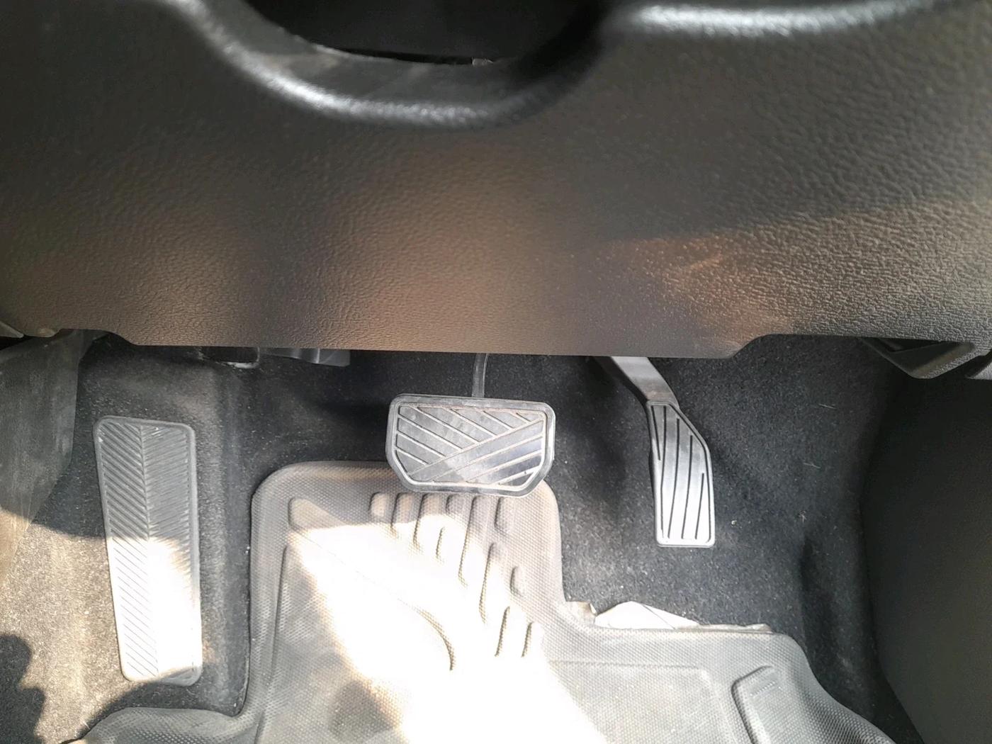 2023 Maruti BREZZA ZXI + AT SMART HYBRID, Petrol, Automatic, 11,438 km, interior