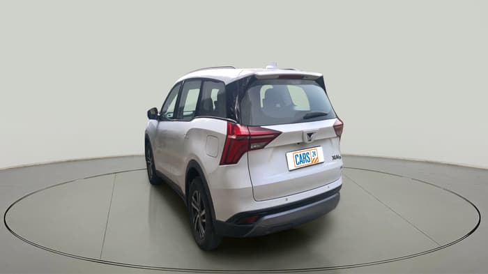 2022 Mahindra XUV700 AX 5 D AT 7 STR, Diesel, Automatic, 1,08,075 km, exterior