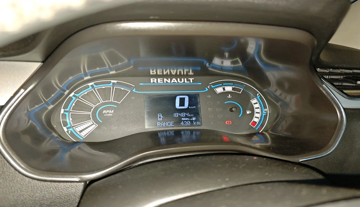 2022 Renault TRIBER RXZ, Petrol, Manual, 18,484 km, interior