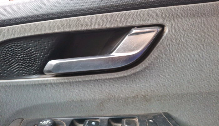 2021 Tata ALTROZ XZ PETROL, Petrol, Manual, 93,298 km, interior