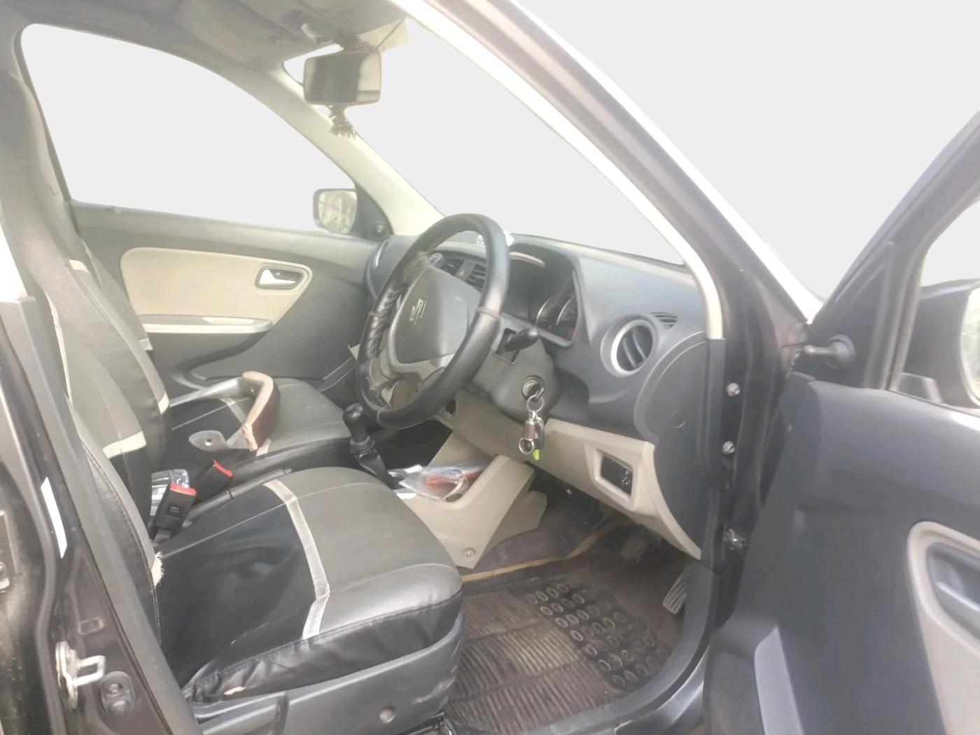 2015 Maruti Alto K10 VXI, Petrol, Manual, 97,077 km, interior