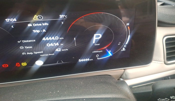 2023 Mahindra XUV700 AX 7 LUXURY D AT 7 STR, Diesel, Automatic, 54,444 km, interior