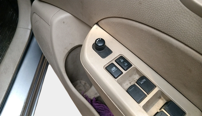 2014 Maruti Swift Dzire VXI, Petrol, Manual, 80,326 km, interior