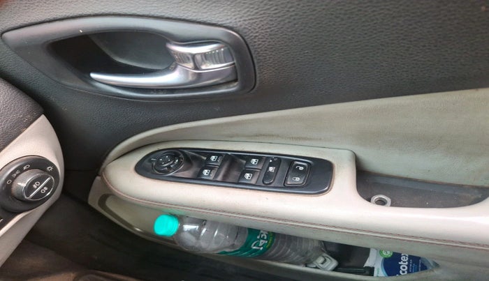 2018 Jeep Compass LIMITED (O) 2.0 DIESEL, Diesel, Manual, 1,41,538 km, interior