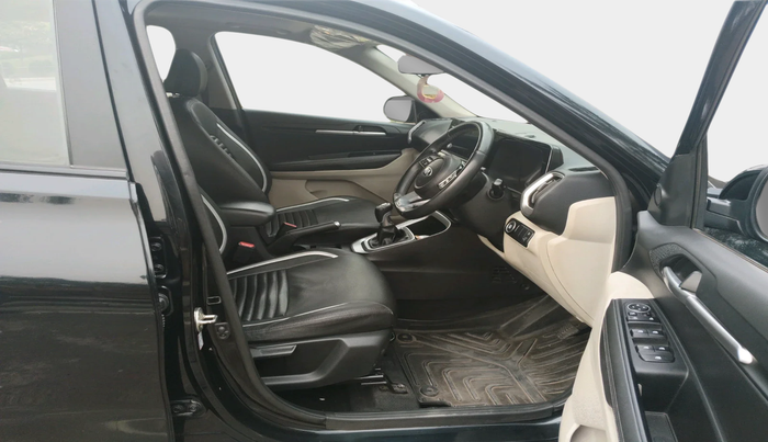 2020 KIA SONET HTX 1.0 IMT, Petrol, Manual, 55,270 km, interior