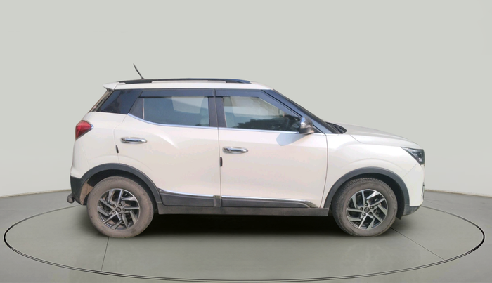 2022 Mahindra XUV300 W8 (O) 1.5 DIESEL, Diesel, Manual, 84,680 km, exterior