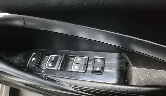 2019 MG HECTOR SHARP 1.5 DCT PETROL, Petrol, Automatic, 61,168 km, interior