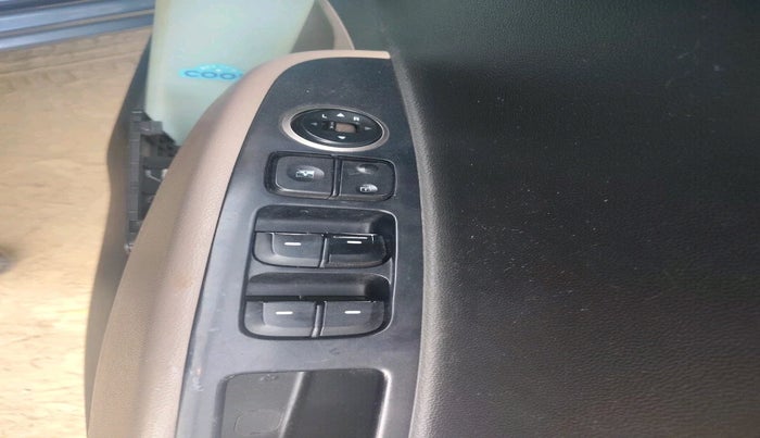 2017 Hyundai Grand i10 SPORTZ 1.2 KAPPA VTVT, Petrol, Manual, 41,365 km, interior