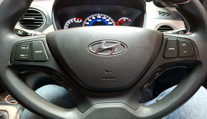 2018 Hyundai Grand i10 SPORTZ 1.2 KAPPA VTVT, Petrol, Manual, 35,828 km, interior