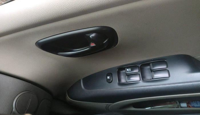 2015 Hyundai i10 MAGNA 1.1, Petrol, Manual, 43,752 km, interior