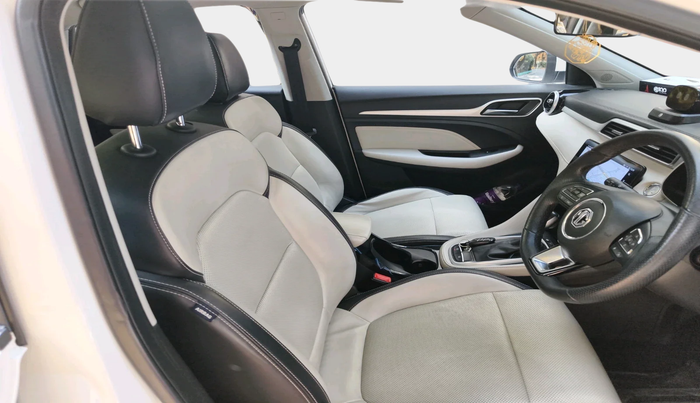 2022 MG ASTOR SHARP 1.5 CVT, Petrol, Automatic, 19,037 km, interior