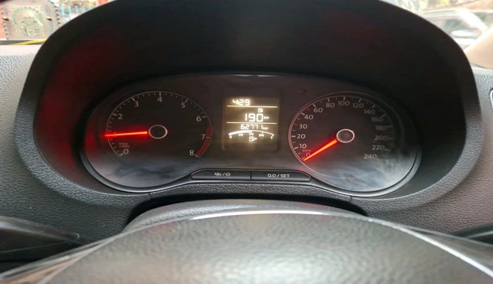 2018 Volkswagen Ameo HIGHLINE PLUS 1.0L 16 ALLOY, Petrol, Manual, 62,771 km, interior