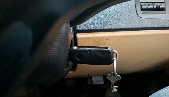 2018 Volkswagen Ameo HIGHLINE PLUS 1.0L 16 ALLOY, Petrol, Manual, 62,771 km, interior