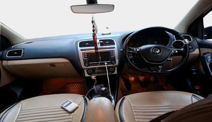 2018 Volkswagen Ameo HIGHLINE PLUS 1.0L 16 ALLOY, Petrol, Manual, 62,771 km, interior