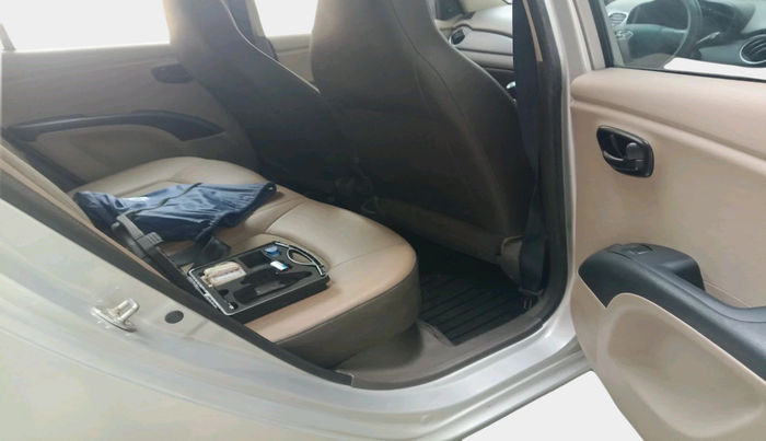 2016 Hyundai i10 MAGNA 1.1, Petrol, Manual, 44,014 km, interior