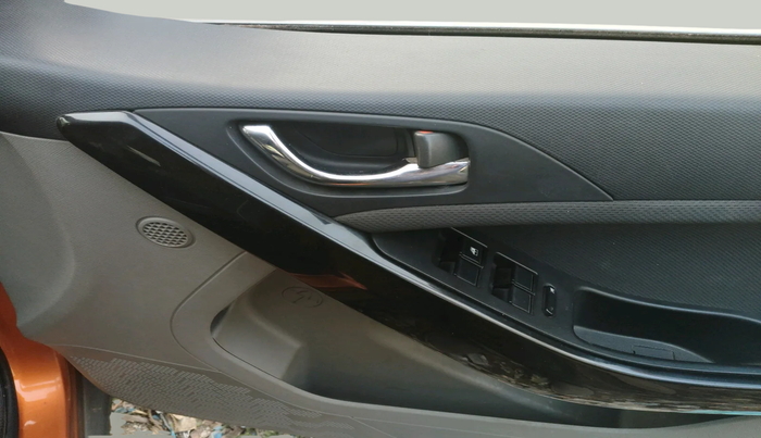 2019 Tata NEXON XZ PETROL, Petrol, Manual, 45,605 km, interior