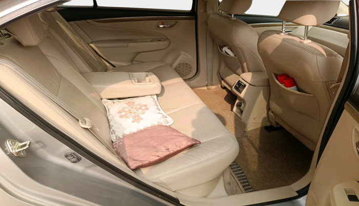 2018 Maruti Ciaz ALPHA 1.5 SHVS PETROL, Petrol, Manual, 55,617 km, interior