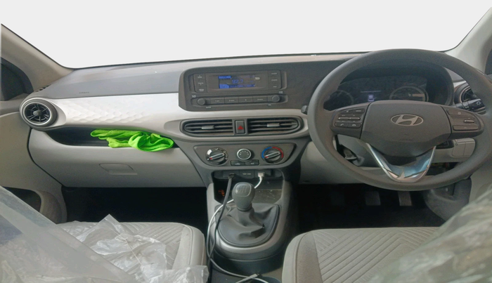 2025 Hyundai GRAND I10 NIOS MAGNA 1.2 KAPPA VTVT, Petrol, Manual, 5,776 km, interior