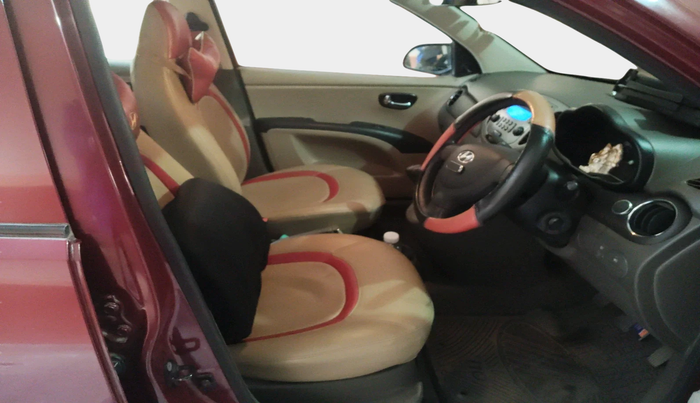 2015 Hyundai i10 SPORTZ 1.1, Petrol, Manual, 30,241 km, interior