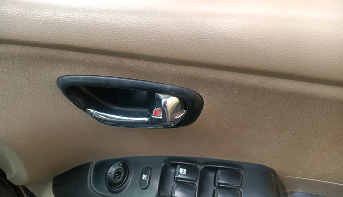 2012 Hyundai i10 SPORTZ 1.2 AT, Petrol, Automatic, 82,337 km, interior