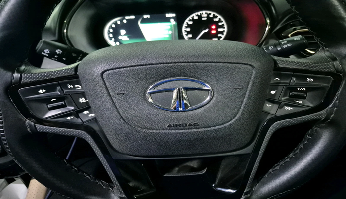 2022 Tata Safari XZA PLUS, Diesel, Automatic, 23,564 km, interior