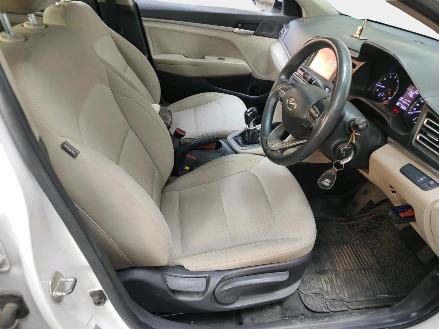2020 Hyundai New Elantra 2.0 S PETROL, Petrol, Manual, 54,537 km, interior