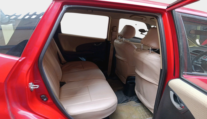 2011 Honda Jazz 1.2 L I-VTEC SELECT, Petrol, Manual, 32,570 km, interior