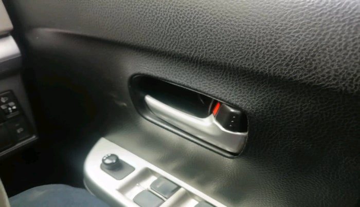 2014 Maruti Wagon R 1.0 VXI, Petrol, Manual, 62,013 km, interior