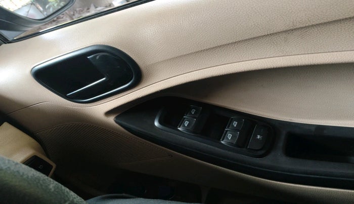 2015 Ford Figo Aspire TITANIUM1.5 DIESEL, Diesel, Manual, 1,30,177 km, interior