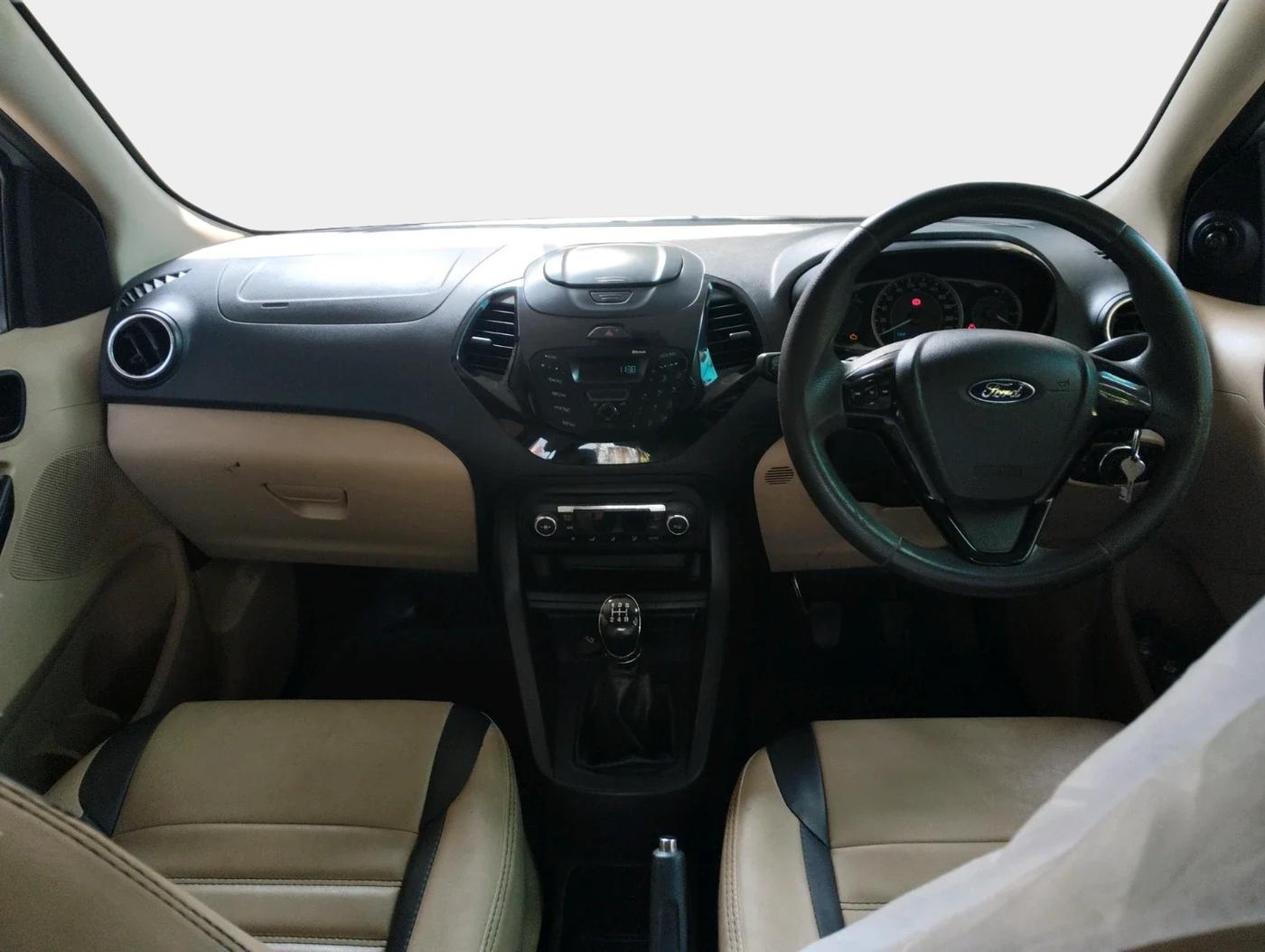 2015 Ford Figo Aspire TITANIUM1.5 DIESEL, Diesel, Manual, 1,30,177 km, interior