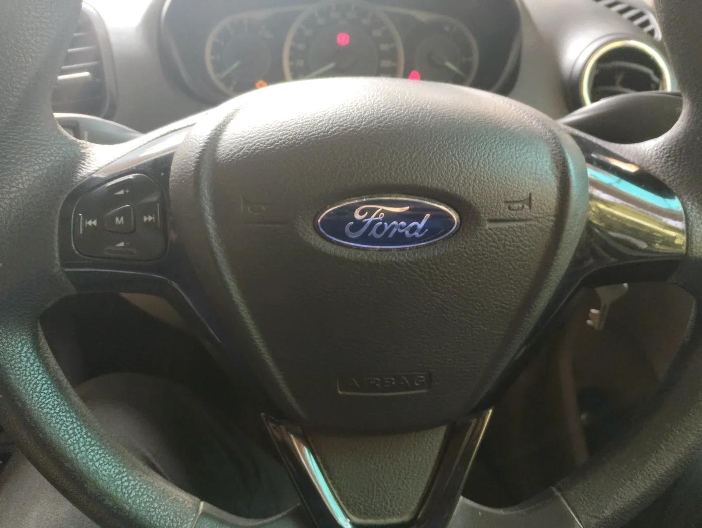 2015 Ford Figo Aspire TITANIUM1.5 DIESEL, Diesel, Manual, 1,30,177 km, interior
