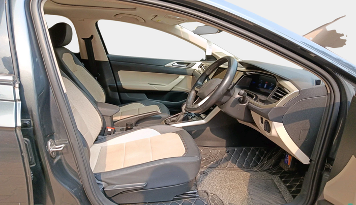 2023 Volkswagen VIRTUS TOPLINE TSI 1.0 AT, Petrol, Automatic, 10,047 km, interior