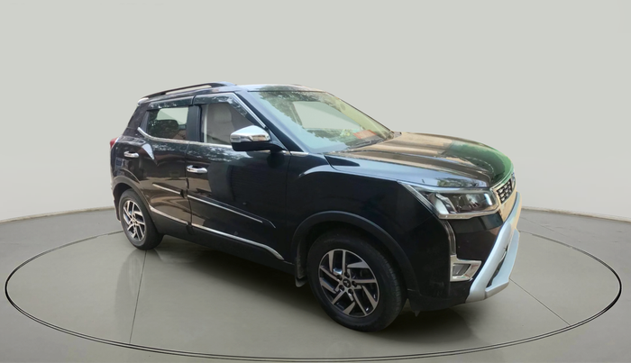 2022 Mahindra XUV300 W8 (O) 1.5 DIESEL, Diesel, Manual, 22,477 km, exterior