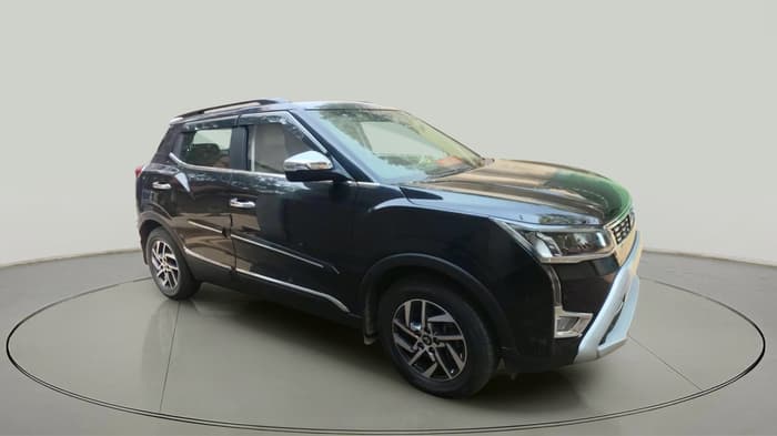 2022 Mahindra XUV300 W8 (O) 1.5 DIESEL, Diesel, Manual, 22,477 km, exterior