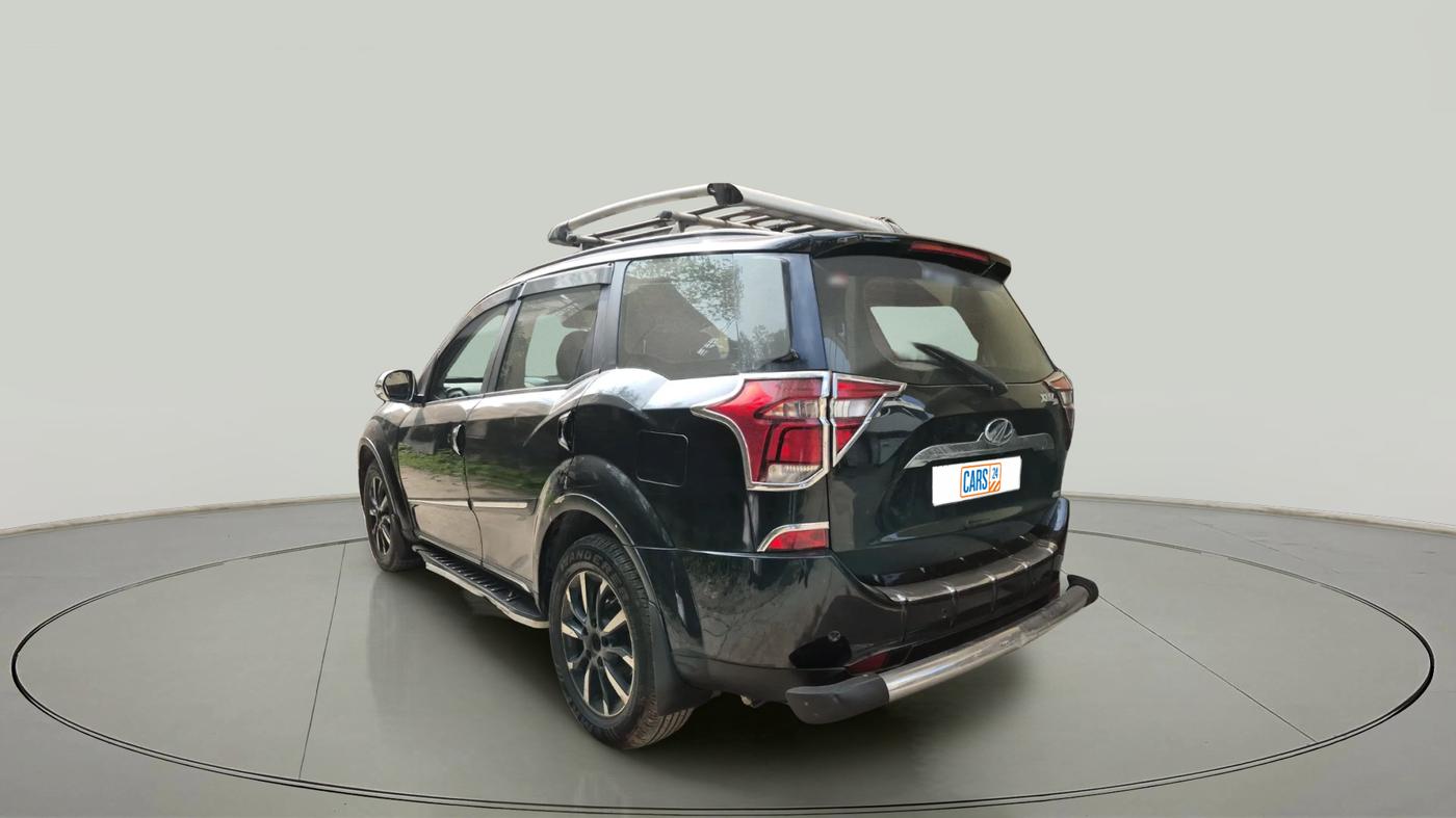 2020 Mahindra XUV500 W11, Diesel, Manual, 68,106 km, exterior