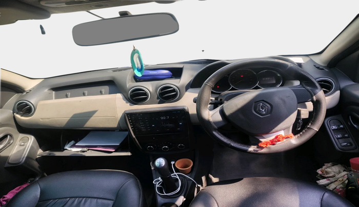 2015 Renault Duster 85 PS RXL DIESEL, Diesel, Manual, 1,00,834 km, interior