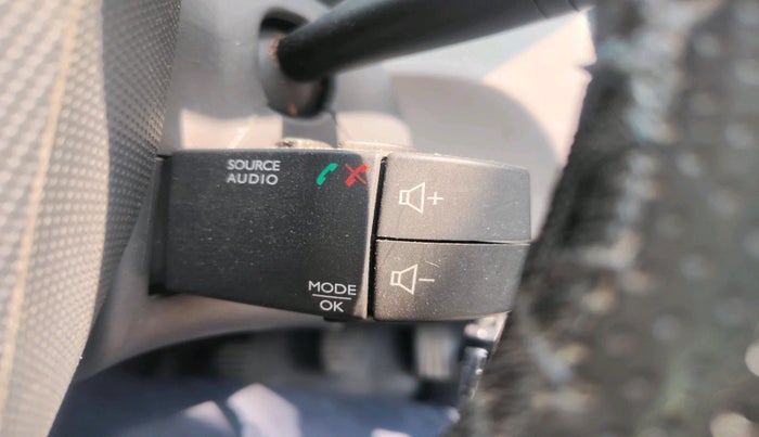 2015 Renault Duster 85 PS RXL DIESEL, Diesel, Manual, 1,00,834 km, interior