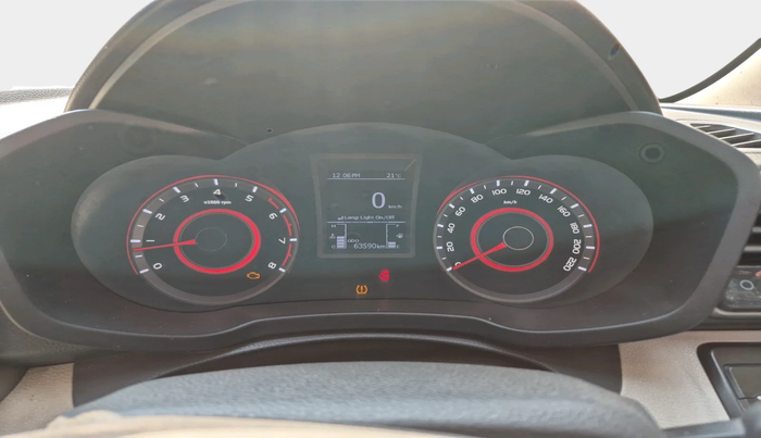 2019 Mahindra XUV300 W8 (O) 1.2 PETROL, Petrol, Manual, 63,590 km, interior