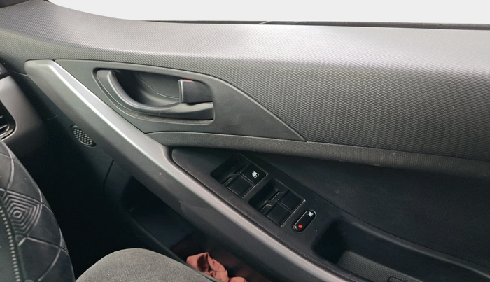 2020 Tata NEXON XM PETROL, Petrol, Manual, 57,499 km, interior