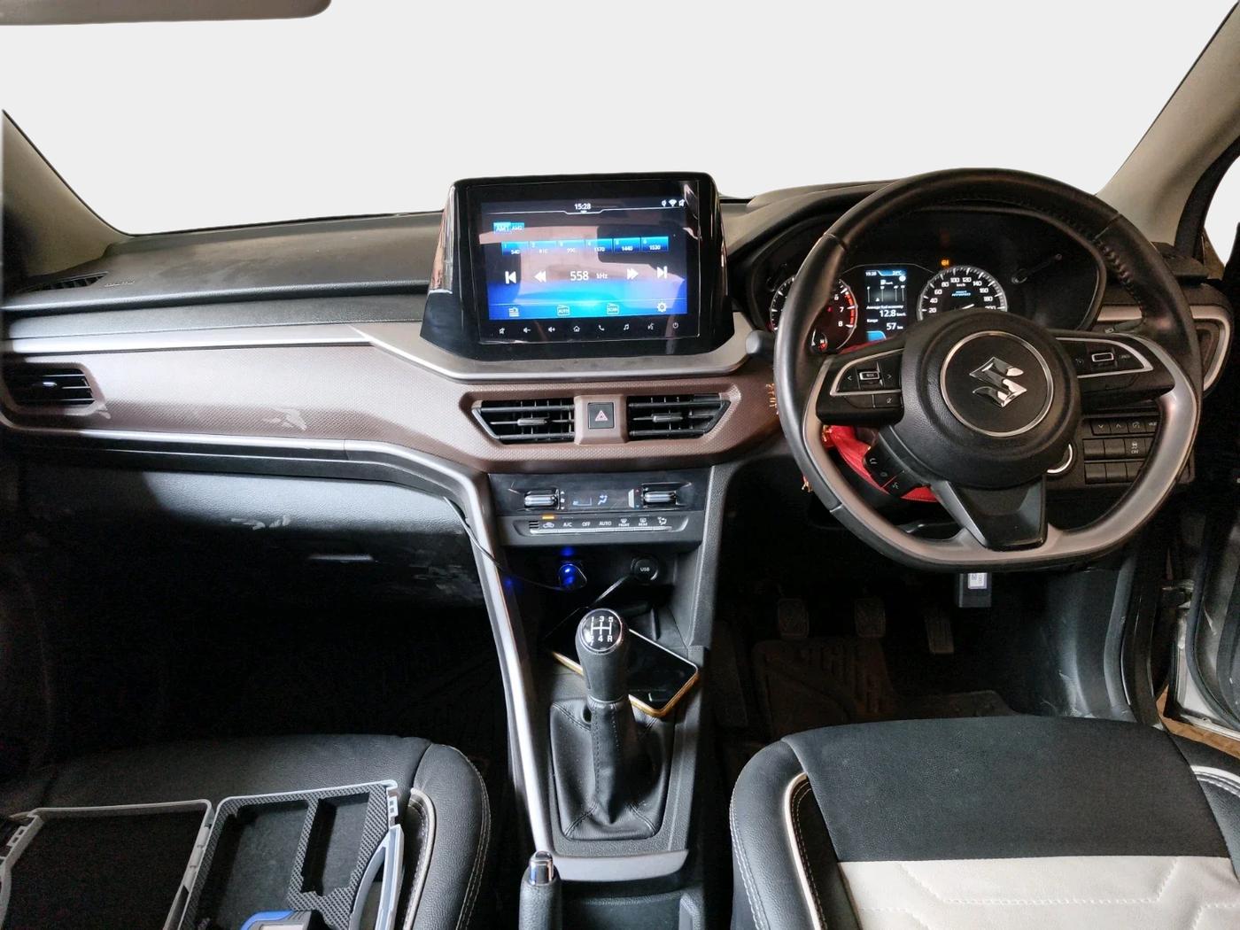 2023 Maruti BREZZA ZXI + SMART HYBRID, Petrol, Manual, 19,045 km, interior