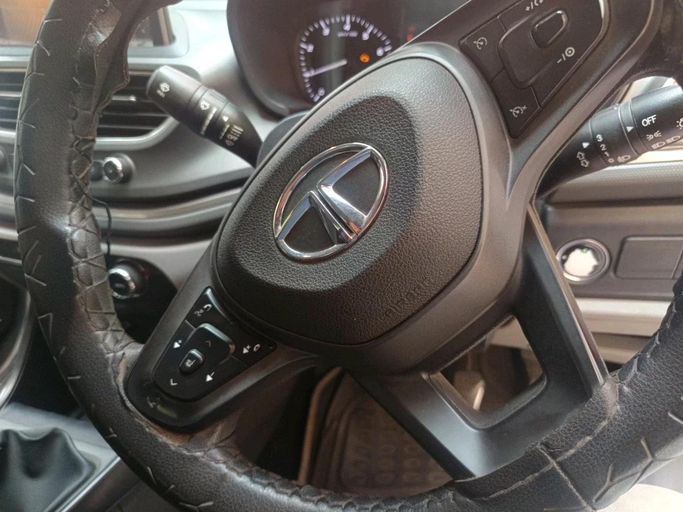 2020 Tata ALTROZ XT PETROL, Petrol, Manual, 65,723 km, interior