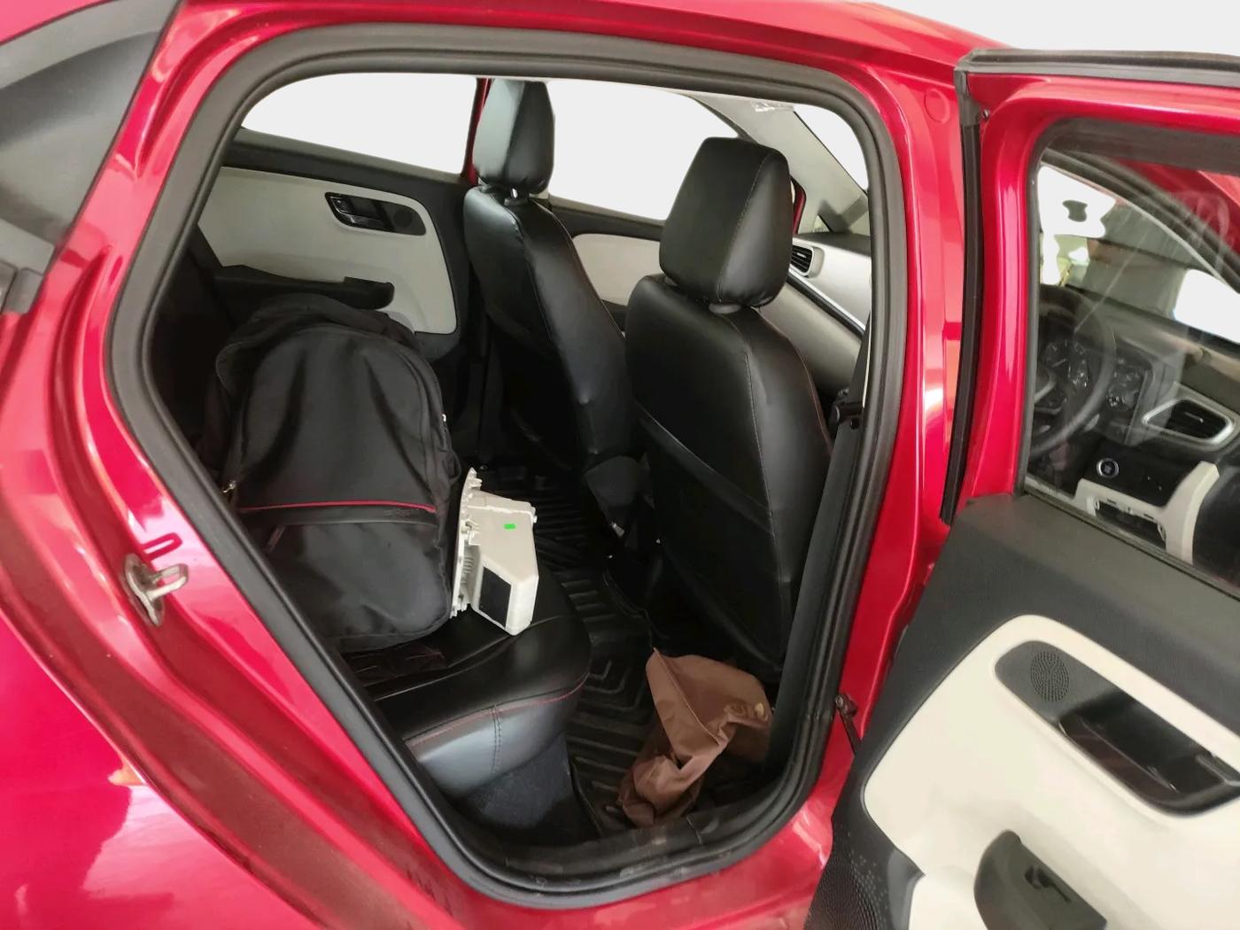 2023 Tata ALTROZ XT PETROL, Petrol, Manual, 9,103 km, interior