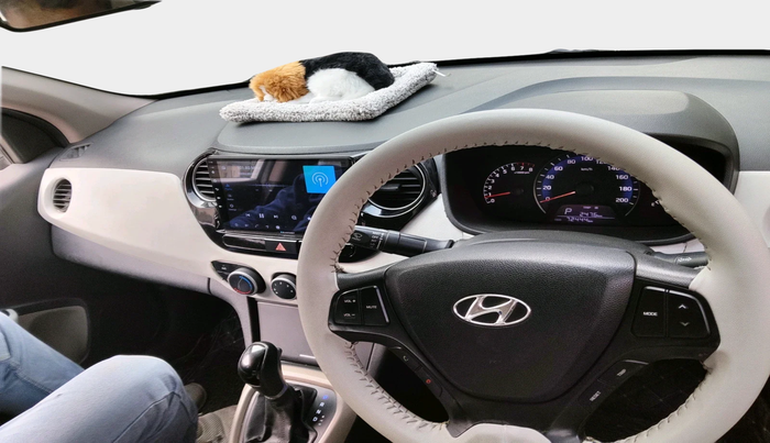 2014 Hyundai Xcent S AT 1.2, Petrol, Automatic, 72,444 km, interior