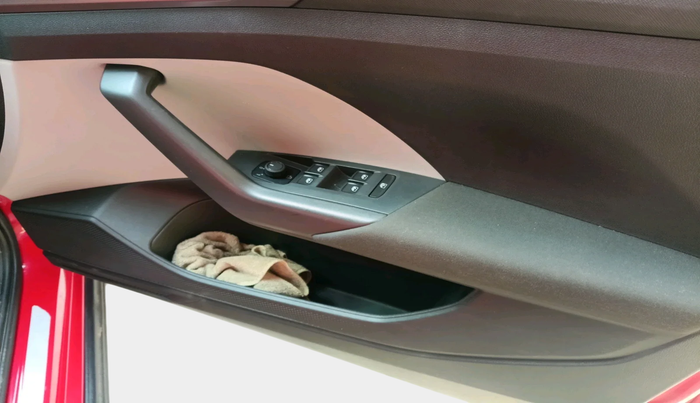 2023 Skoda KUSHAQ AMBITION 1.0L TSI MT, Petrol, Manual, 6,802 km, interior