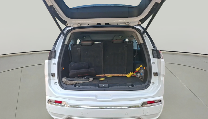 2022 Jeep MERIDIAN LIMITED (O) 4X2 AT, Diesel, Automatic, 67,855 km, exterior