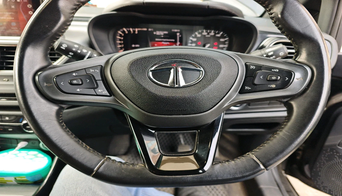 2022 Tata ALTROZ XZ PLUS PETROL DARK EDITION, Petrol, Manual, 30,187 km, interior