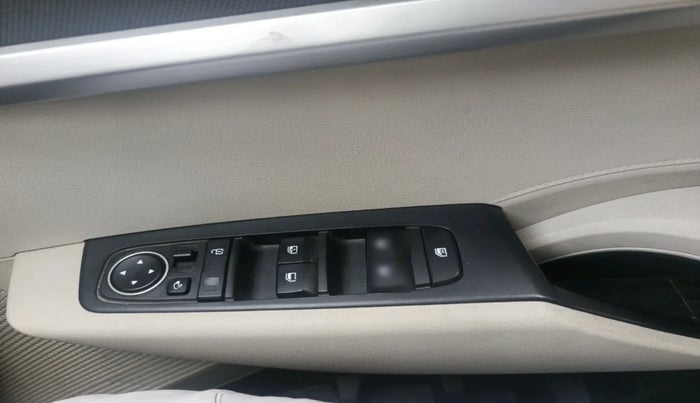 2023 KIA CARENS PRESTIGE PLUS 1.5 PETROL DCT 7 STR, Petrol, Automatic, 11,785 km, interior