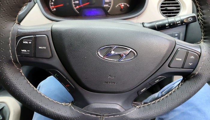 2016 Hyundai Grand i10 SPORTZ 1.2 KAPPA VTVT, Petrol, Manual, 40,984 km, interior