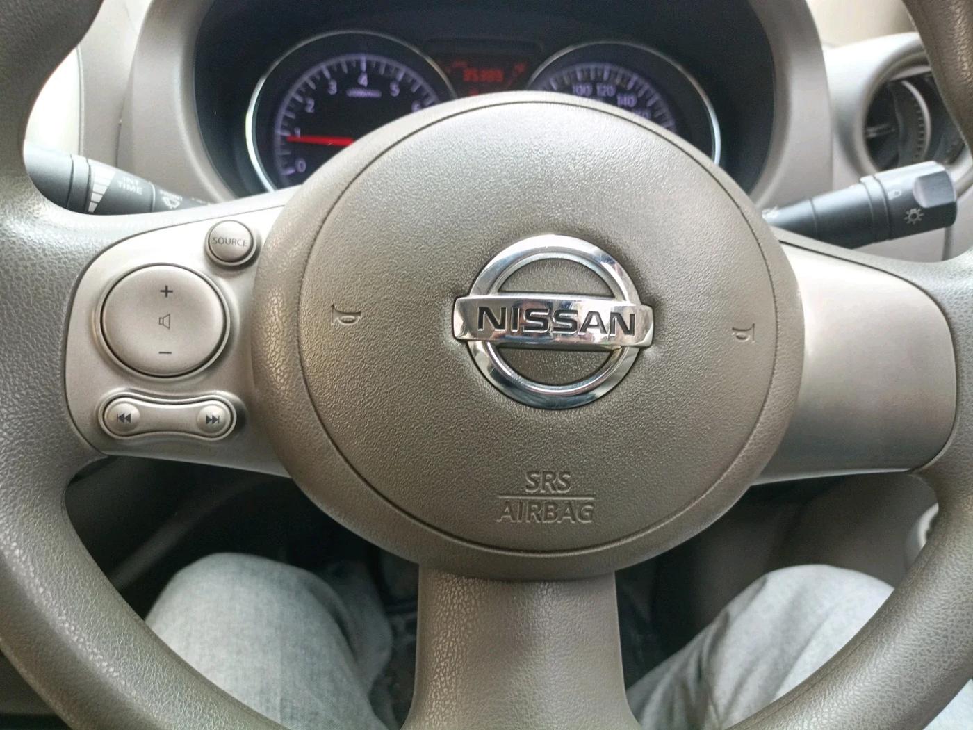 2011 Nissan Sunny XV PETROL, Petrol, Manual, 35,389 km, interior